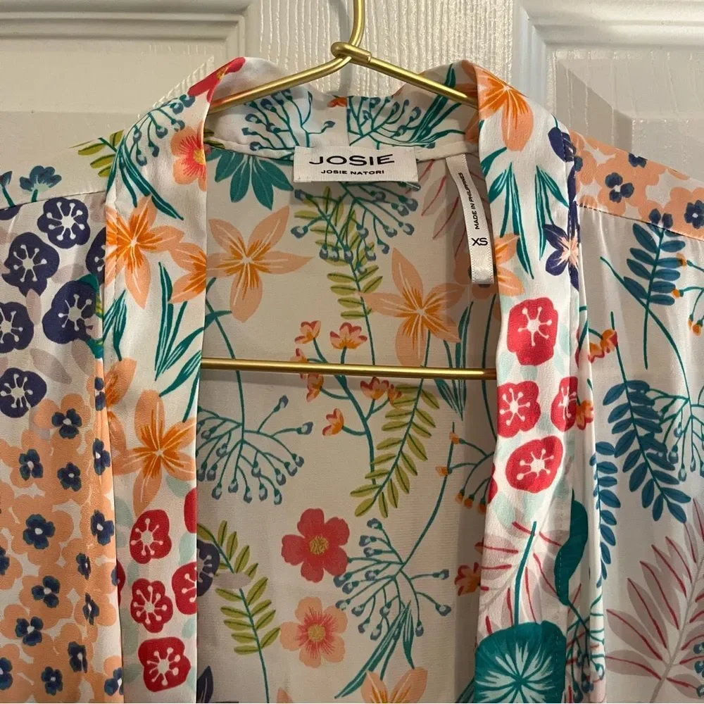 Natori Multicolor Floral Robe